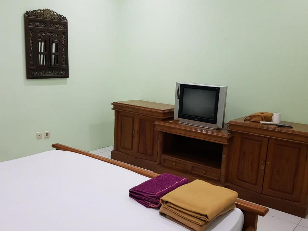 Embe Pitoe Syariah Gejayan RedPartner Hotel Pakualaman Bagian luar foto