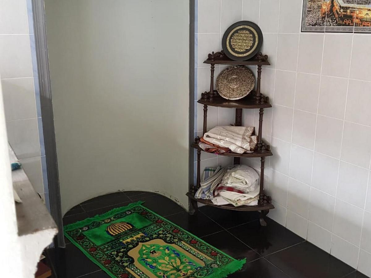 Embe Pitoe Syariah Gejayan RedPartner Hotel Pakualaman Bagian luar foto